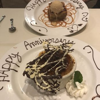 Siena - Smithfield - Budino di Mele - $8 Mocha Crème Brulee - $8 - Italian Near Me - Smithfield, Rhode Island Siena - Smithfield - Budino di Mele - $8 Mocha Crème Brulee - $8 - Italian Near Me - Smithfield, Rhode Island