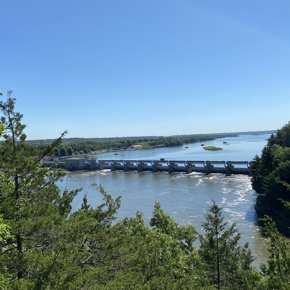 Starved Rock State Park - Illinois River - Parks Near Me - Utica, Illinois
