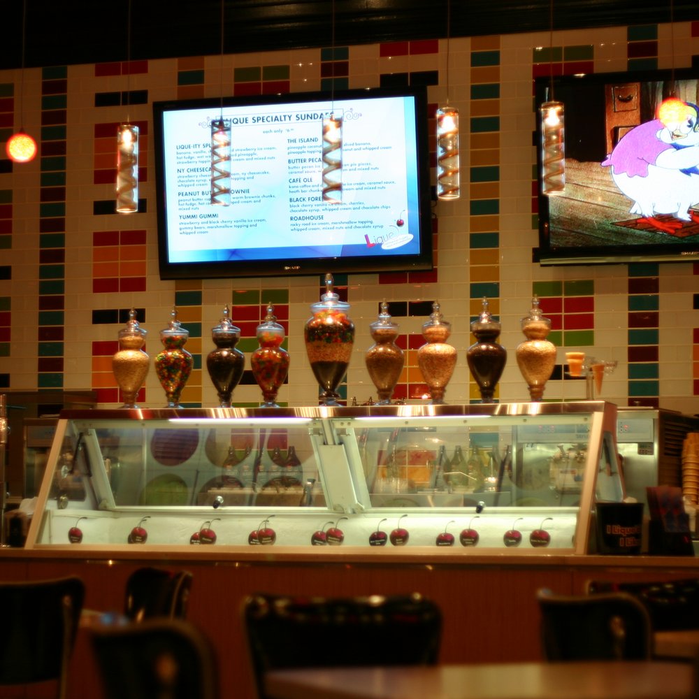Lique Ice Cream Parlor - Ice Cream & Frozen Yogurt Near Me - Indio, California