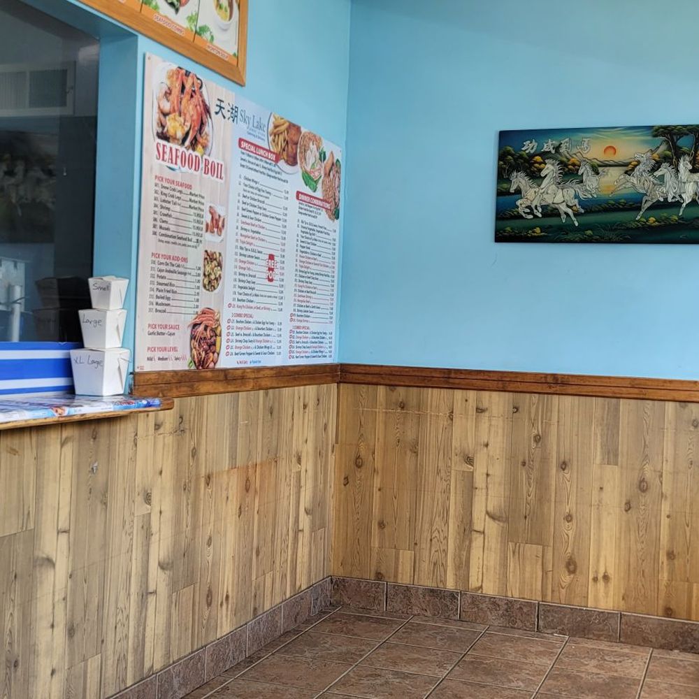 Sky Lake Chinese's Kitchen - Interior - Chinese Near Me - Chicago, Illinois