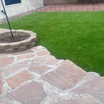 Apex Turf - Edging around the grassy area - Artificial Turf Near Me - Chandler, Arizona