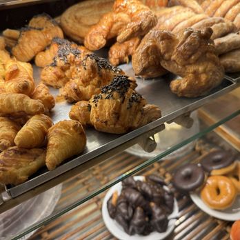 Croissanterie del Pi - Pastries - Desserts Near Me - Barcelona, B Croissanterie del Pi - Pastries - Desserts Near Me - Barcelona, B