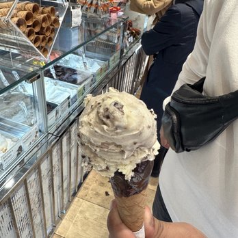 Venchi - Tiramisu! - Chocolatiers & Shops Near Me - New York, New York
