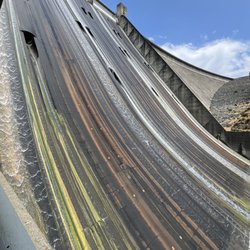 Shasta Dam - The dam on the tour