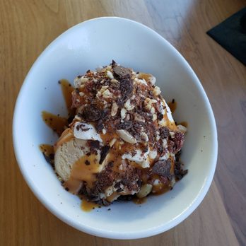 Echo & Rig - Ummm... caramel turtle sundae! Courtesy of the amazing Shelia! - Steakhouses Near Me - Sacramento, California