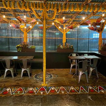 Paratha Wala - Outdoor seating area - Indian Near Me - Forest Hills, New York