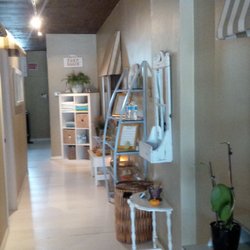 Banana Joe's Tanning Company - Relaxing, Clean, Friendly Staff