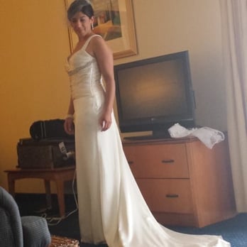 i do designer bridal consignment