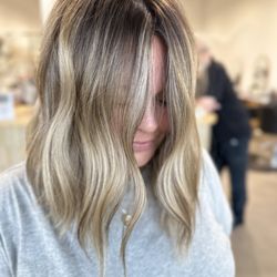 La Dama Salon