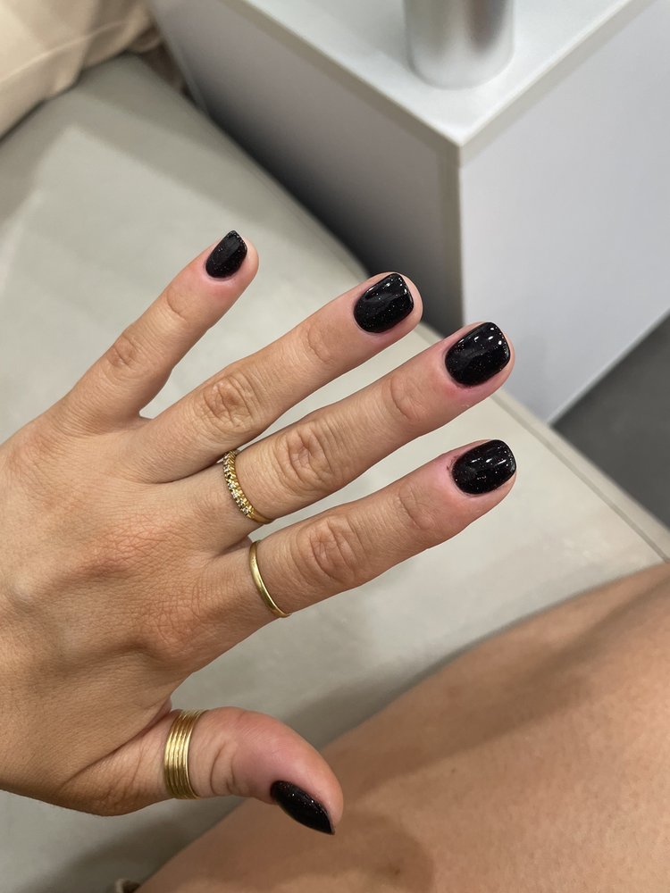 Allura Nail Bar & Spa