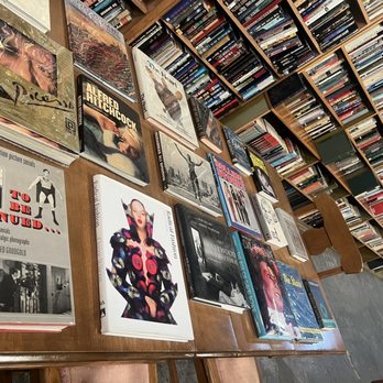 Planet Books - Bookstores Near Me - Signal Hill, California Planet Books - Bookstores Near Me - Signal Hill, California