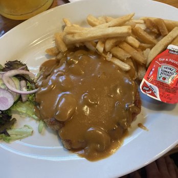 Bodensee Restaurant - Jaeger Schnitzel - German Near Me - Helen, Georgia