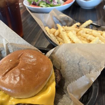 Dengeos - Cheeseburger with fries - Italian Near Me - Glenview, Illinois