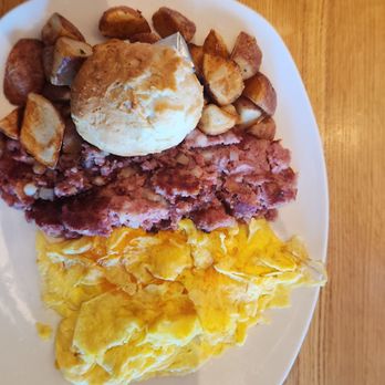 Silver Diner - Hash and scrambled eggs with cheddar - New American Near Me - National Harbor, Maryland Silver Diner - Hash and scrambled eggs with cheddar - New American Near Me - National Harbor, Maryland