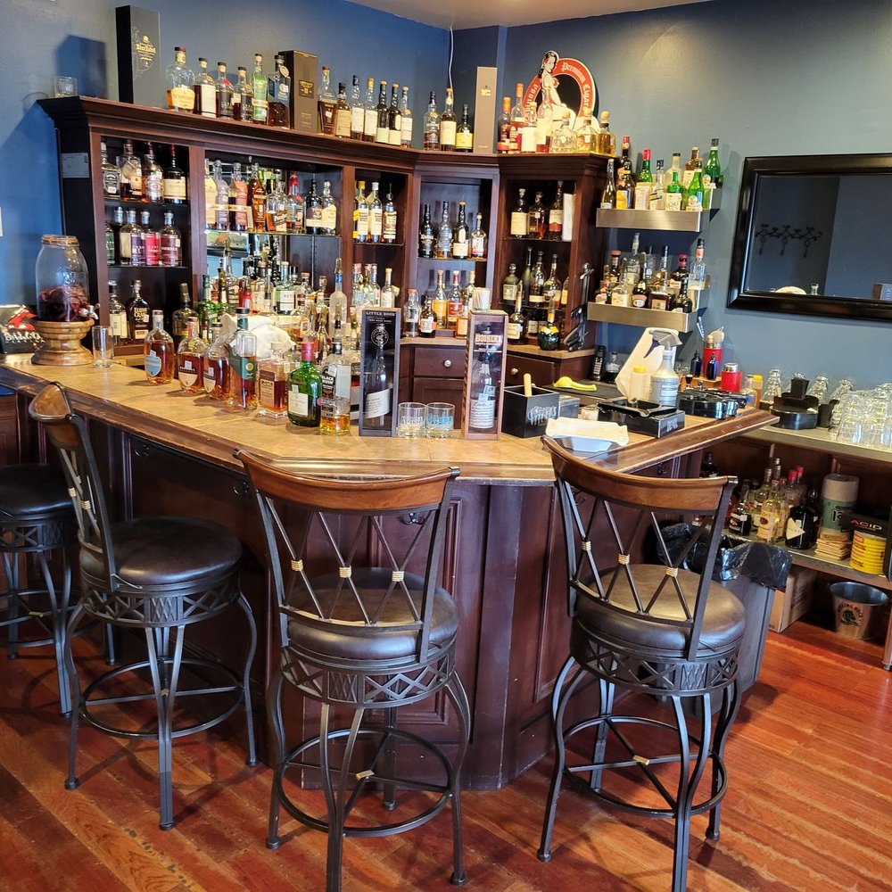 Vitola's - The bar upstairs - Lounges Near Me - El Paso, Texas Vitola's - The bar upstairs - Lounges Near Me - El Paso, Texas