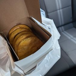 Randy's Jamaican Patties