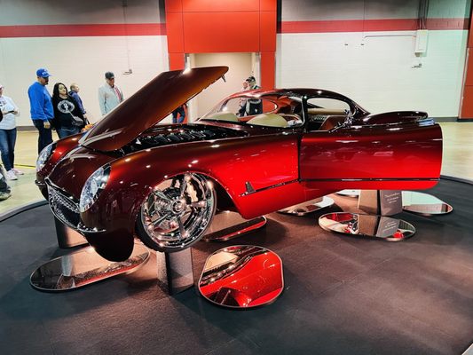 Donald E. Stephens Convention Center by null