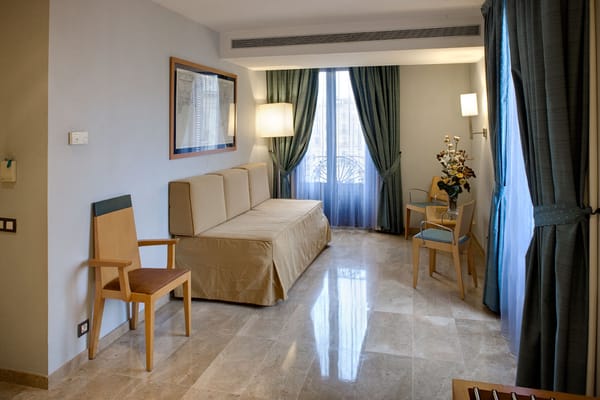 Hotel del Mar by null