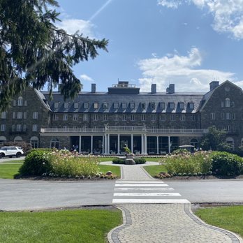 Skytop Lodge - Hotels Near Me - Skytop, Pennsylvania