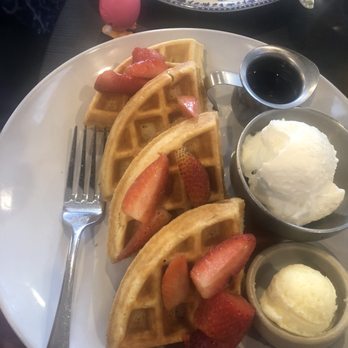 Sunday's Best - Basic but good waffle - Breakfast & Brunch Near Me - Sandy, Utah Sunday's Best - Basic but good waffle - Breakfast & Brunch Near Me - Sandy, Utah