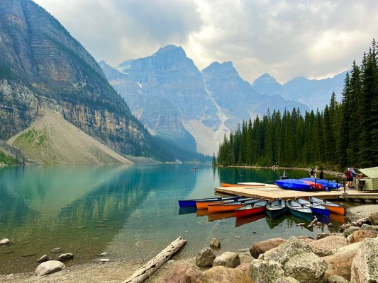 Moraine Lake by null