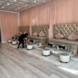 Wow Spa Nails - Pedicure station