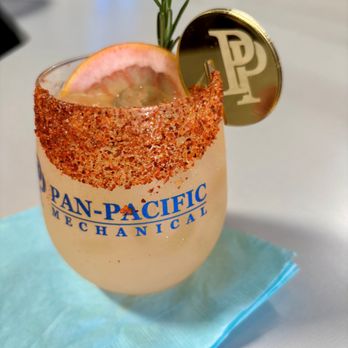 MR Bartending Services - Custom glass & decoration by Mr. Bartender - Bartenders Near Me