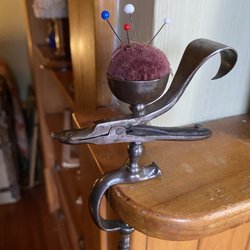 Avery House - Sewing Bird.
