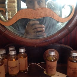 Mustache mirror! Mustache mirror!