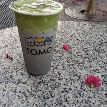 TOMO Tea House - Black Sesame Matcha Latte - Bubble Tea Near Me - Davis, California TOMO Tea House - Black Sesame Matcha Latte - Bubble Tea Near Me - Davis, California