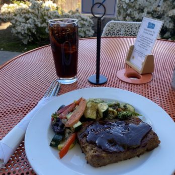 Luna Cafe + Mercantile - Meatloaf dinner with double veggies and a Diet Coke - Burgers Near Me - Ashland, Oregon Luna Cafe + Mercantile - Meatloaf dinner with double veggies and a Diet Coke - Burgers Near Me - Ashland, Oregon