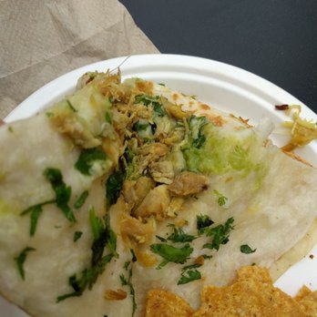 Judie's Tacos Locos - "super" quesadilla (with avocado?) - Food Trucks Near Me Judie's Tacos Locos - "super" quesadilla (with avocado?) - Food Trucks Near Me