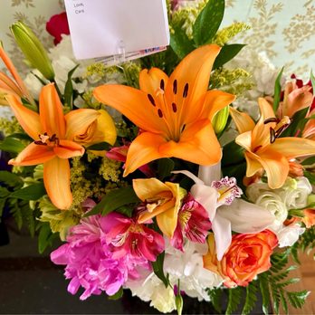 Norma's Flowers - Flower arrangement - Florists Near Me - Union, New Jersey Norma's Flowers - Flower arrangement - Florists Near Me - Union, New Jersey