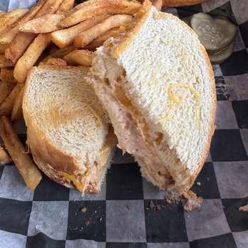 Mad Hatter Cafe / The Looking Glass - Grilled cheese crab sandwich - Breakfast & Brunch Near Me - Salisbury, Maryland