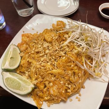 Basil 1791 - Pad Thai - Asian Fusion Near Me - Hamilton, Ohio