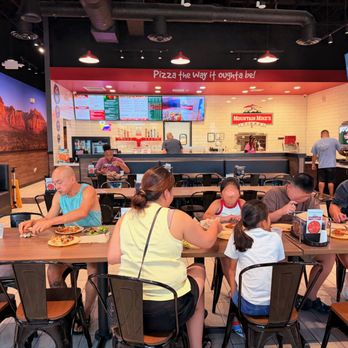 Mountain Mike's Pizza - Inside - Chicken Wings Near Me - North Las Vegas, Nevada