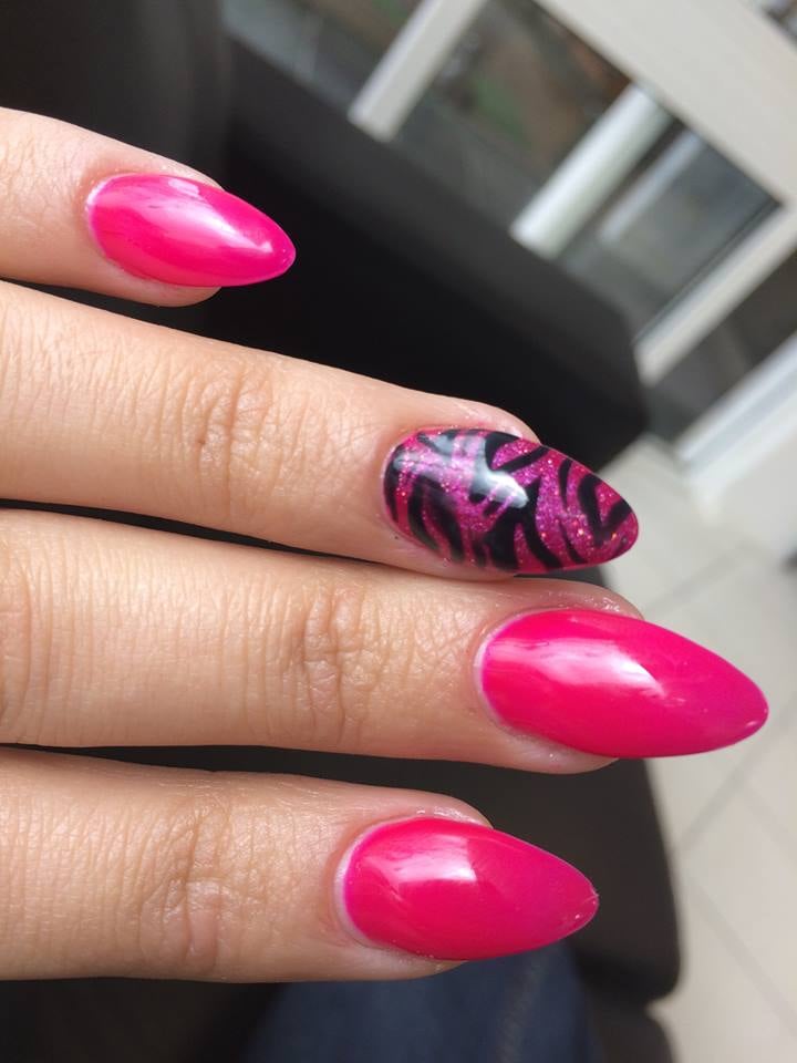 CHARMING NAILS & BEAUTY Cosmetics & Beauty Supply 2/43 Hall St