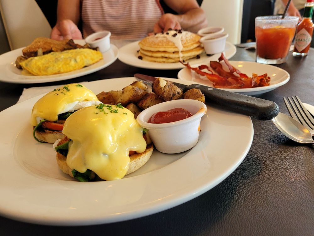 MARCO’S GRILL & DELI Updated August 2024 504 Photos & 528 Reviews