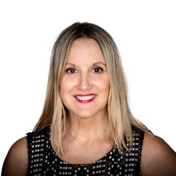Wendy McCue - Real Estate Professional - I am here to make you more money in the shortest amount of time. Experienced and professional.
