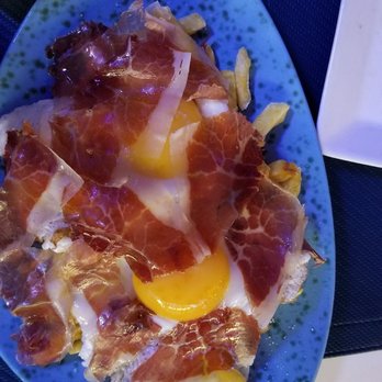 El Yate - Broken eggs with ham and potatoes. - Spanish Near Me - Madrid, M