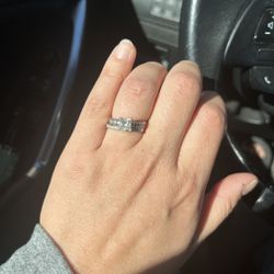Goldkost Jewelers - My beautiful ring exactly as I wanted!!!