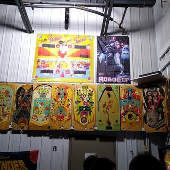 District 82 Pinball Arcade - Arcades Near Me - De Pere, Wisconsin