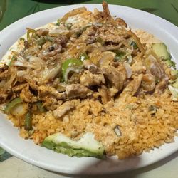 Arroz con Pollo
