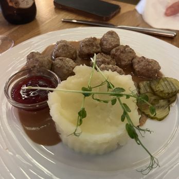 Gamla Stans Lykta - Meatballs - Restaurants Near Me - Stockholm, Alberta Gamla Stans Lykta - Meatballs - Restaurants Near Me - Stockholm, Alberta