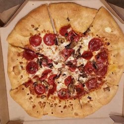 Pizza Hut - A perfect pizza according to the manager