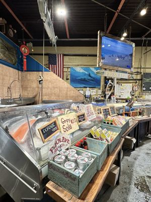 Penn Avenue Fish Co by null