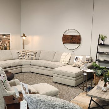 Widmeier Furniture & Flooring - a living room - Flooring Near Me - Dubuque, Iowa Widmeier Furniture & Flooring - a living room - Flooring Near Me - Dubuque, Iowa