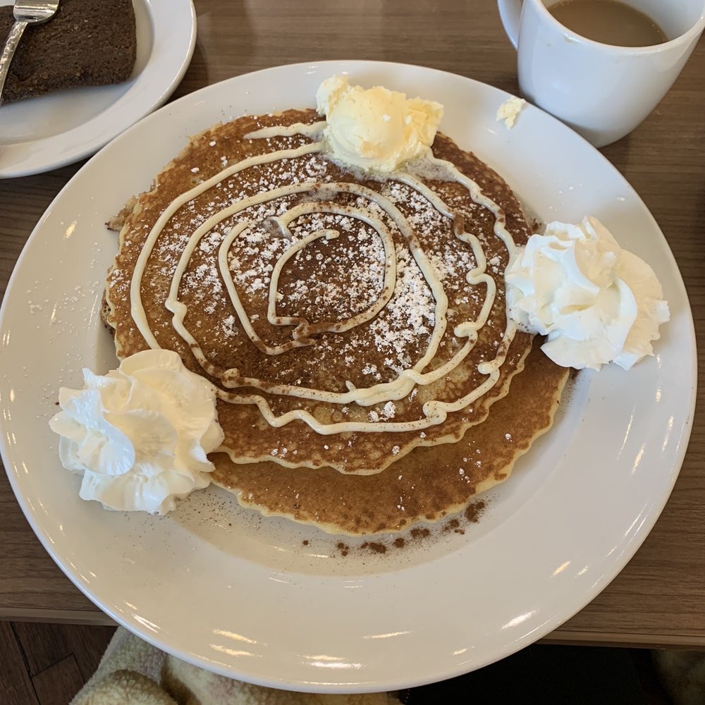 Cinnamon bun pancakes Cinnamon bun pancakes