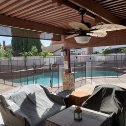 Removable Safety Fence with one gate four foot high, brown color. Removable Safety Fence with one gate four foot high, brown color.