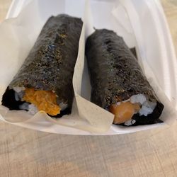 Rice Ball - Salmon and spicy salmon roll